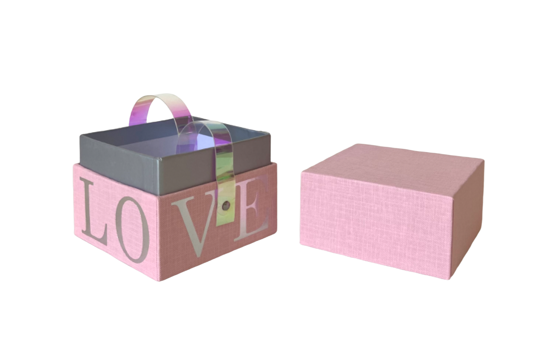 Коробка куб 10*10*10см с ручкой LOVE Розовая